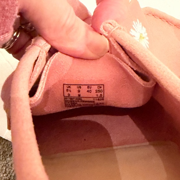 Free People Clark’s Originals Wallabee shoes in blush pink Sz 9 - Picture 10 of 13